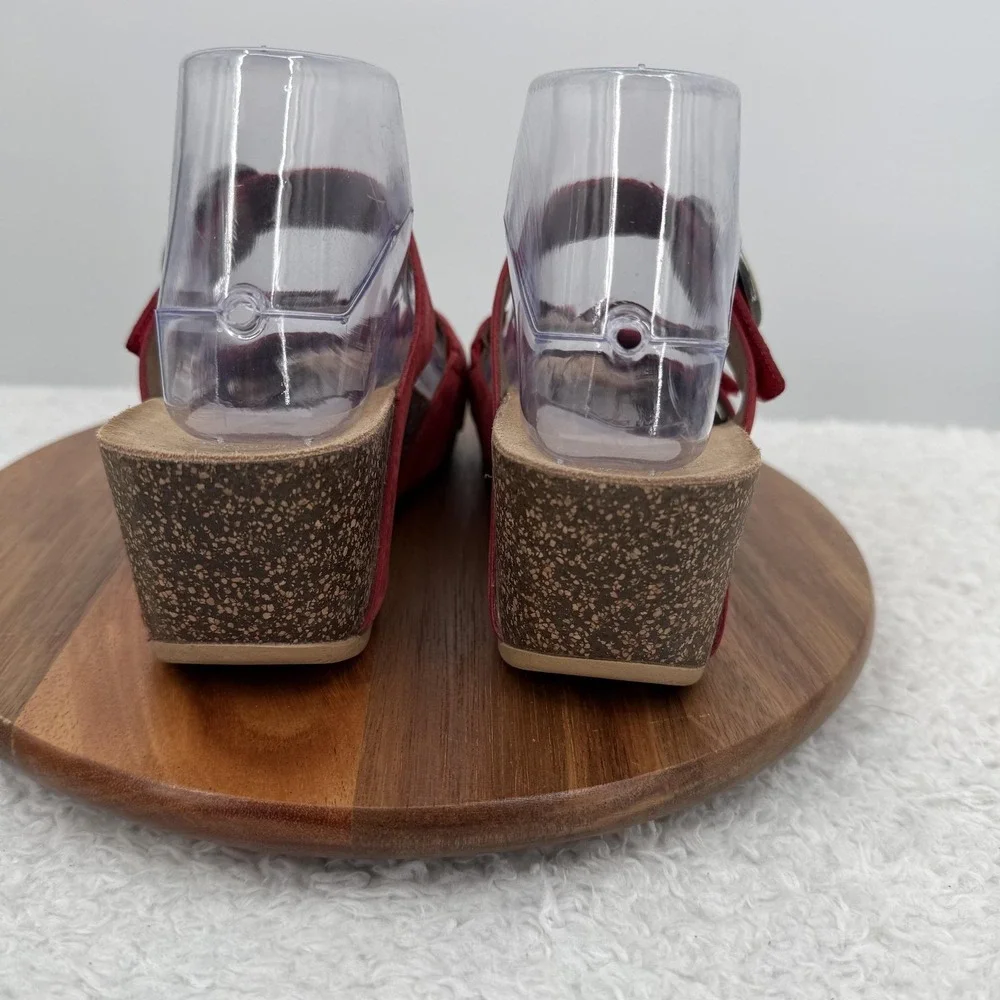 Dansko Susie Milled Nubuck Sandal Womens 8.5 Red Leather Strappy‎ Wedge Comfort
